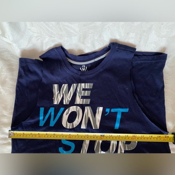 Bundle of 4 men's T Shirts. Size M - Picture 3 of 12